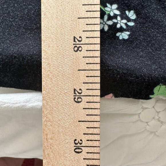 Torrid Womens Black Floral V-Neck Tunic Tee SZ 3X Short Sleeve Dark Fairy HTF - Picture 9 of 9